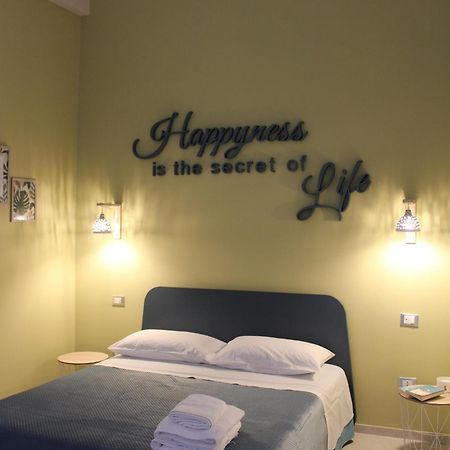 Happynesshouse_Locazione Turistica Apartment Trani Bagian luar foto
