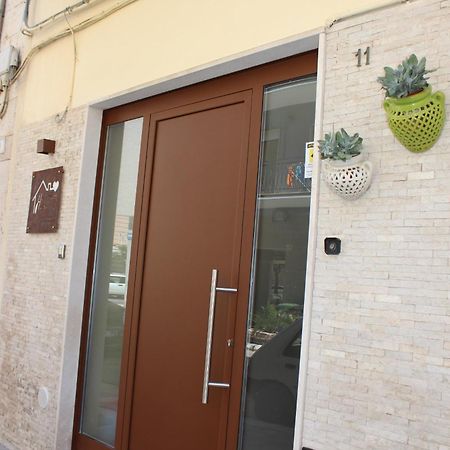 Happynesshouse_Locazione Turistica Apartment Trani Bagian luar foto