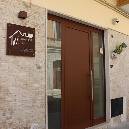Happynesshouse_Locazione Turistica Apartment Trani Bagian luar foto