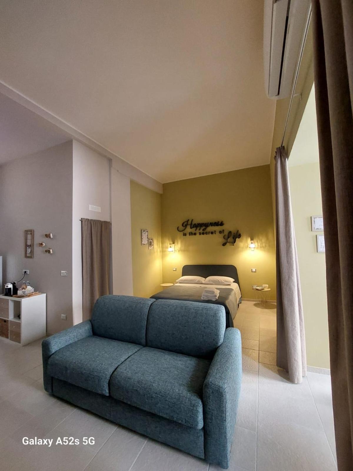 Happynesshouse_Locazione Turistica Apartment Trani Bagian luar foto